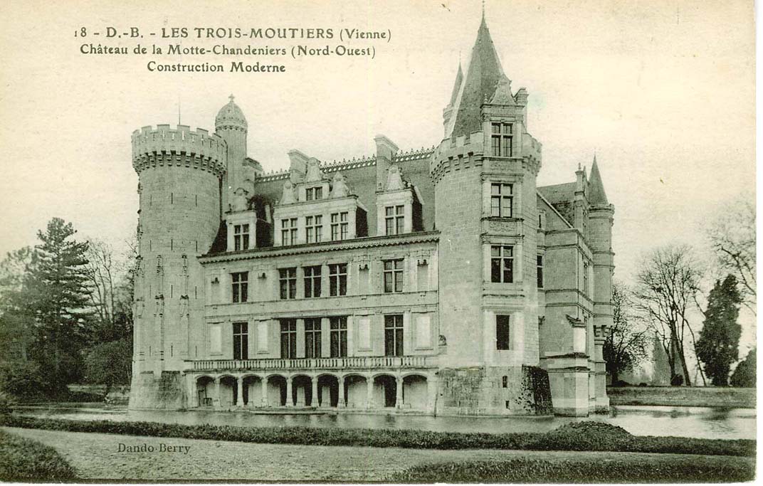 Les trois moutiers château de la mothe chandeniers nord ouest